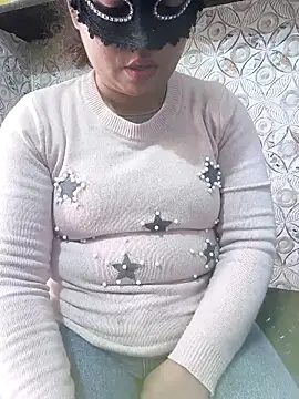 Snapshot of Iampriyaaa15 chatting on December 18, 2025, 5:45 am Iampriyaaa15 online show from December 18, 2025, 5:45 am