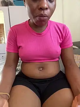 PrettyNina77 online show from April 17, 2026, 10:18 am