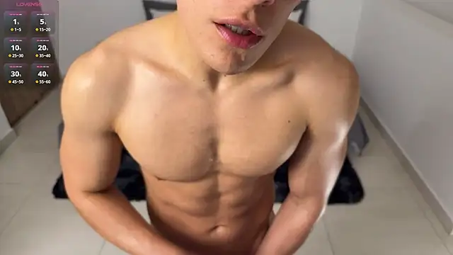 Maxx Lancaster online show from April 19, 2026, 3:02 pm