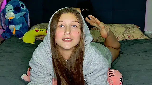 Snapshot of MissEmilyMiller chatting on December 4, 2025, 4:50 pm MissEmilyMiller online show from December 4, 2025, 4:50 pm