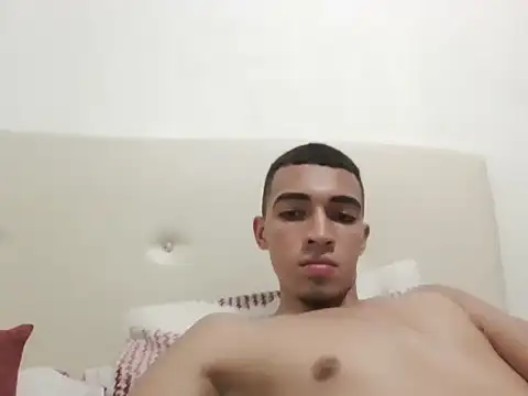 Sebas 0332 online show from November 8, 2025, 9:18 pm