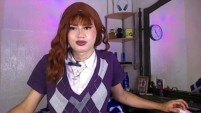 SHARLOTH trans online show from May 21, 2026, 6:38 pm