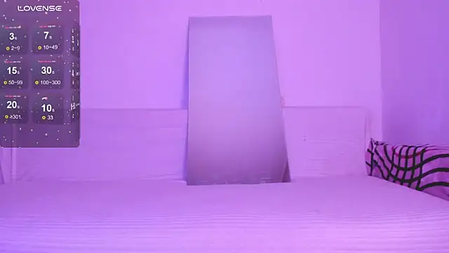 Snapshot of Lil_Foxy9 chatting on November 29, 2025, 1:22 pm Lil Foxy9 online show from November 29, 2025, 1:22 pm