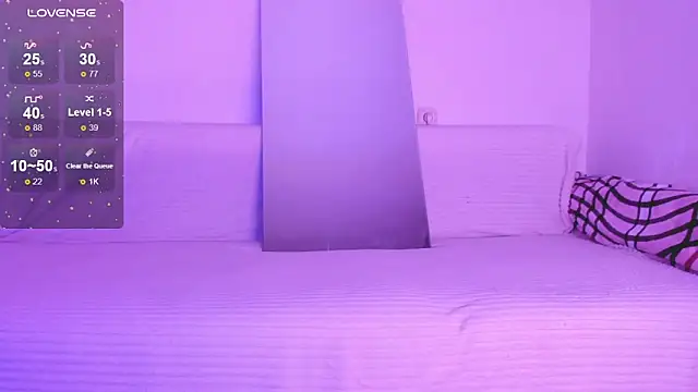 Snapshot of Lil_Foxy9 chatting on November 23, 2025, 10:25 am Lil Foxy9 online show from November 23, 2025, 10:25 am