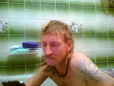 KokosMartin online show from September 28, 2025, 7:43 pm