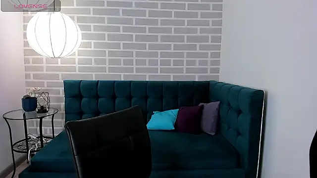 Kat  cat online show from January 13, 2026, 3:10 am