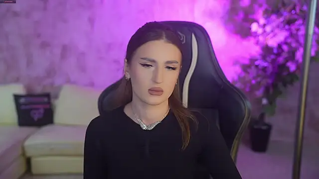 Goldie Flame online show from December 14, 2025, 7:19 pm