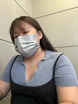 Snapshot of ariel_613 chatting on October 18, 2025, 10:28 am ariel 613 online show from October 18, 2025, 10:28 am