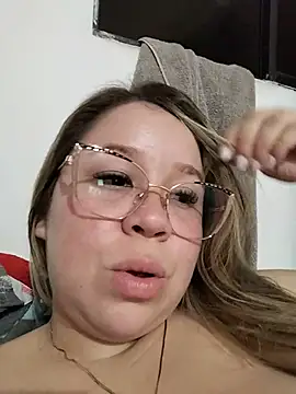 Snapshot of katherinn_gomezz chatting on May 14, 2026, 1:24 am katherinn gomezz online show from May 14, 2026, 1:24 am