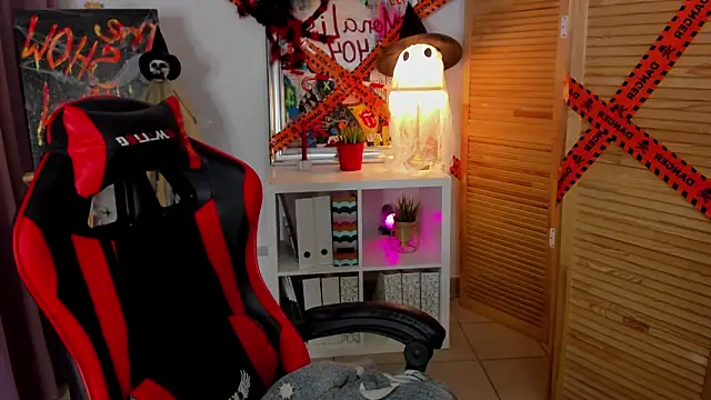 Snapshot of ayakskalermonss chatting on October 18, 2025, 2:19 pm ayakskalermonss online show from October 18, 2025, 2:19 pm