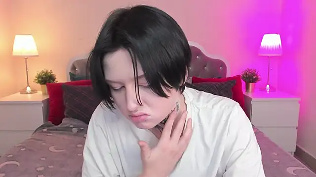 Snapshot of ayakskalermonss chatting on November 4, 2025, 8:18 am ayakskalermonss online show from November 4, 2025, 8:18 am