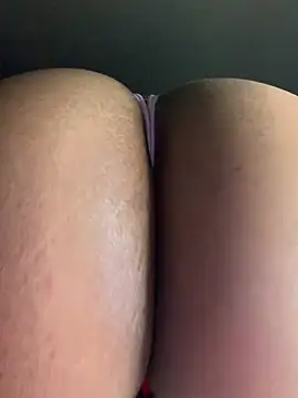 yummy0322 online show from February 15, 2026, 2:45 am