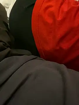 Snapshot of DuoShadows chatting on April 14, 2026, 5:51 pm DuoShadows online show from April 14, 2026, 5:51 pm