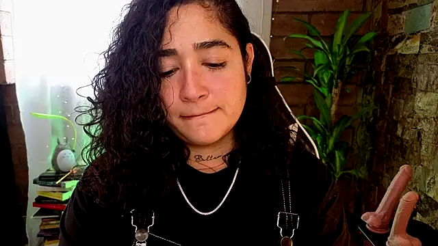 Snapshot of _kat_1995 chatting on September 12, 2025, 7:02 pm kat 1995 online show from September 12, 2025, 7:02 pm