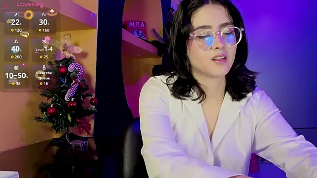 Snapshot of LiLLiAnderson chatting on December 14, 2025, 12:11 pm LiLLiAnderson online show from December 14, 2025, 12:11 pm