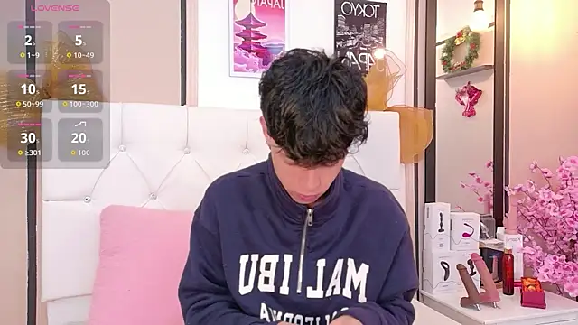 Axel  Evans online show from January 10, 2026, 12:11 pm