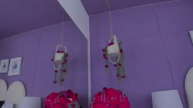 Snapshot of my_aleja_ chatting on September 15, 2025, 12:49 pm my aleja online show from September 15, 2025, 12:49 pm