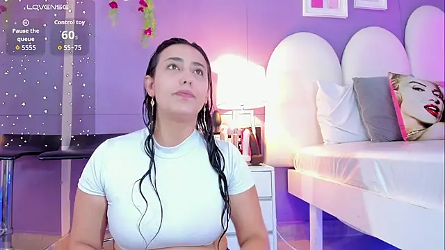 Snapshot of my_aleja_ chatting on November 5, 2025, 2:53 pm my aleja online show from November 5, 2025, 2:53 pm