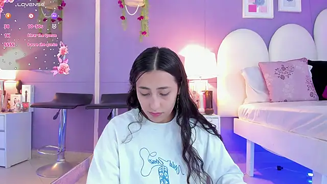 Snapshot of my_aleja_ chatting on October 28, 2025, 12:48 pm my aleja online show from October 28, 2025, 12:48 pm