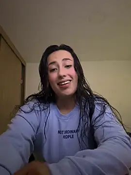 Snapshot of my_aleja_ chatting on October 10, 2025, 11:49 pm my aleja online show from October 10, 2025, 11:49 pm