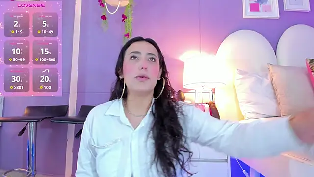 Snapshot of my_aleja_ chatting on November 13, 2025, 1:15 pm my aleja online show from November 13, 2025, 1:15 pm