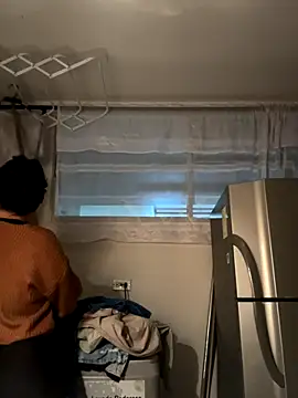 Snapshot of my_aleja_ chatting on December 5, 2025, 2:10 am my aleja online show from December 5, 2025, 2:10 am