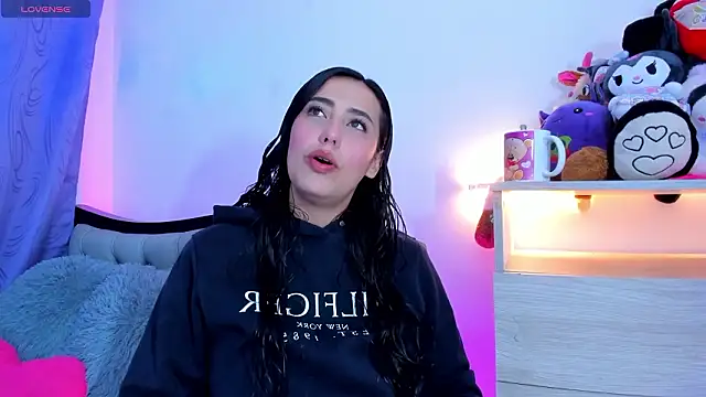 my aleja  online show from March 27, 2026, 2:09 am