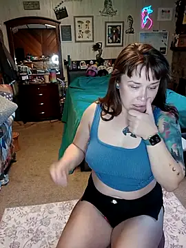 Snapshot of Ursulalane chatting on October 29, 2025, 4:50 pm Ursulalane online show from October 29, 2025, 4:50 pm