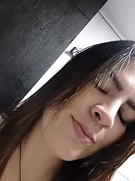 ImSophieFox online show from February 3, 2026, 6:22 am