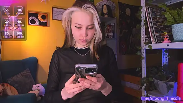 Nicole matt online show from November 23, 2025, 8:19 pm