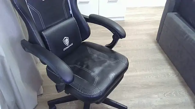 Snapshot of Milo9210 chatting on October 2, 2025, 3:04 pm Milo9210 online show from October 2, 2025, 3:04 pm