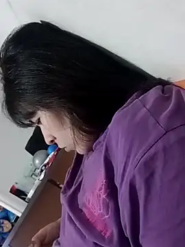 Nahuandjeatriplex online show from September 28, 2025, 3:57 am