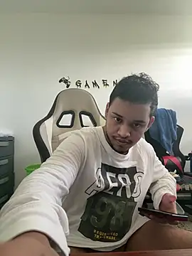 juanortiz8k online show from April 3, 2026, 12:00 pm