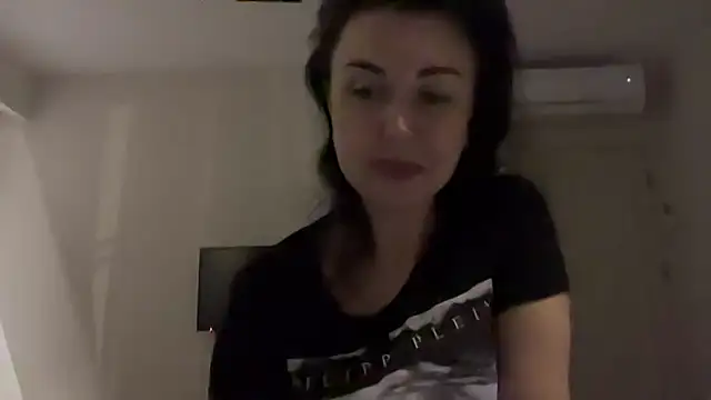 Snapshot of Gilin1 chatting on October 31, 2025, 7:10 pm Gilin1 online show from October 31, 2025, 7:10 pm