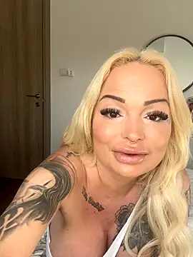 shortybig official online show from December 15, 2025, 7:36 am