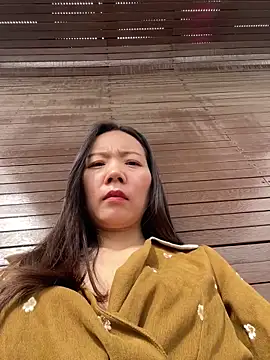 xinmeng-000 online show from April 6, 2026, 7:09 am