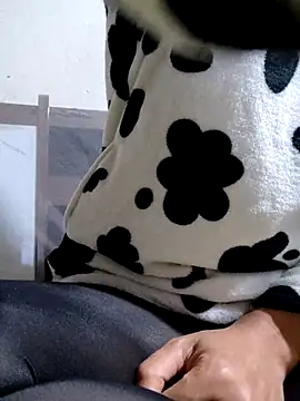 Maria2299 online show from January 31, 2026, 9:35 pm