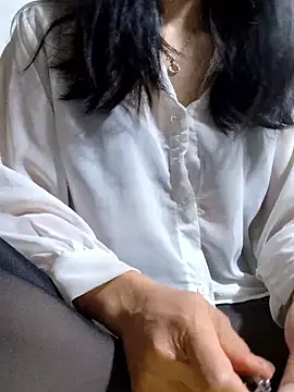 Maria2299 online show from February 18, 2026, 7:39 am