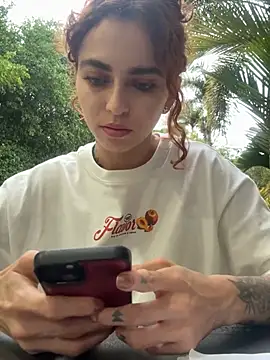 imhelena online show from January 16, 2026, 10:25 pm