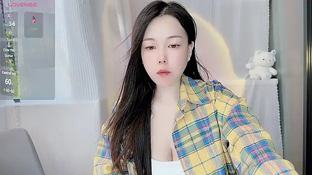 Bella Ava online show from September 14, 2025, 7:31 am