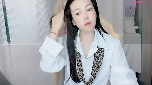 Bella Ava online show from September 28, 2025, 11:12 pm