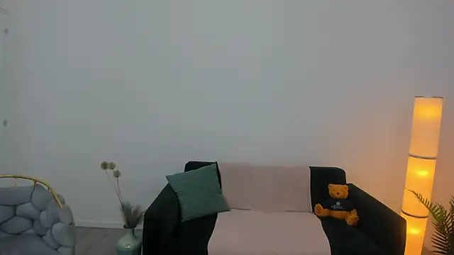 Snapshot of Arya_Lexy chatting on November 9, 2025, 7:18 pm Arya Lexy online show from November 9, 2025, 7:18 pm