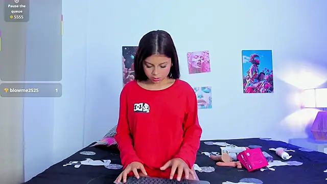 dulce11  online show from September 19, 2025, 11:14 am