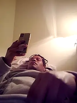 Snapshot of uratre chatting on March 5, 2026, 8:33 am uratre online show from March 5, 2026, 8:33 am