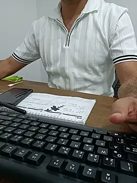 Snapshot of Yaman_33 chatting on June 19, 2026, 7:25 am Yaman 33 online show from June 19, 2026, 7:25 am
