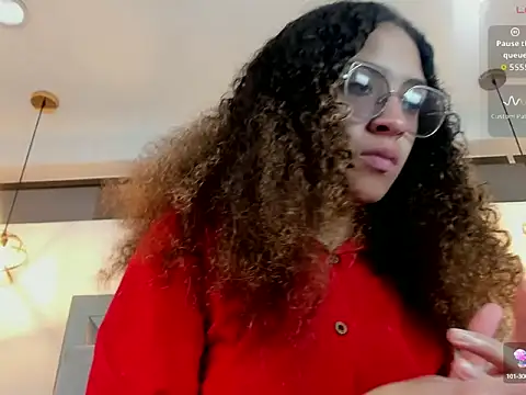 Snapshot of Hanna_Cornee_ chatting on September 20, 2025, 2:00 pm Hanna Cornee online show from September 20, 2025, 2:00 pm