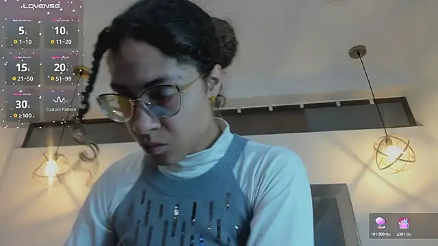 Snapshot of Hanna_Cornee_ chatting on November 7, 2025, 1:48 pm Hanna Cornee online show from November 7, 2025, 1:48 pm