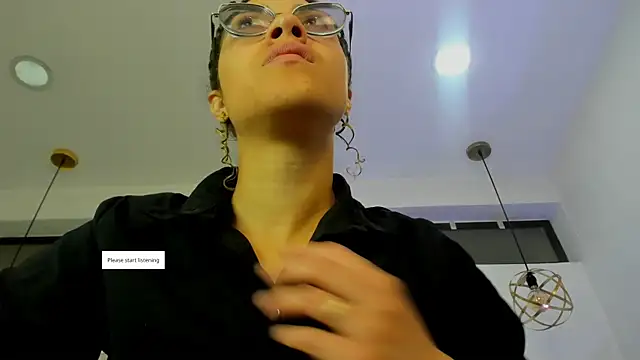 Snapshot of Hanna_Cornee_ chatting on September 22, 2025, 1:39 pm Hanna Cornee online show from September 22, 2025, 1:39 pm