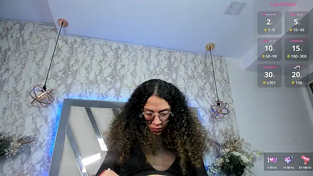 Snapshot of Hanna_Cornee_ chatting on September 10, 2025, 4:06 pm Hanna Cornee online show from September 10, 2025, 4:06 pm