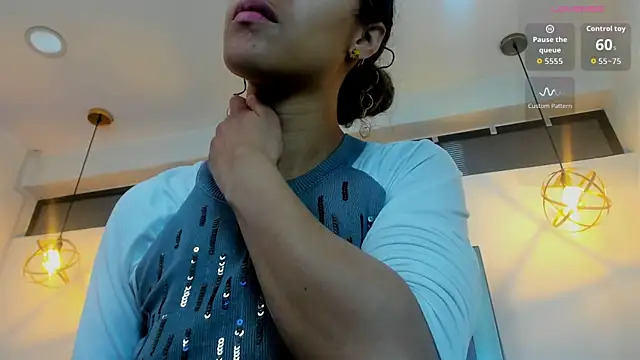 Snapshot of Hanna_Cornee_ chatting on September 24, 2025, 1:28 pm Hanna Cornee online show from September 24, 2025, 1:28 pm